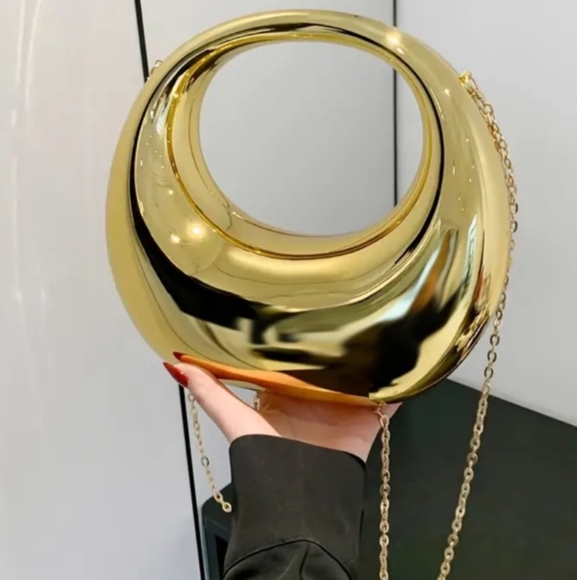 Luxurious handbag - Picture 3 of 7